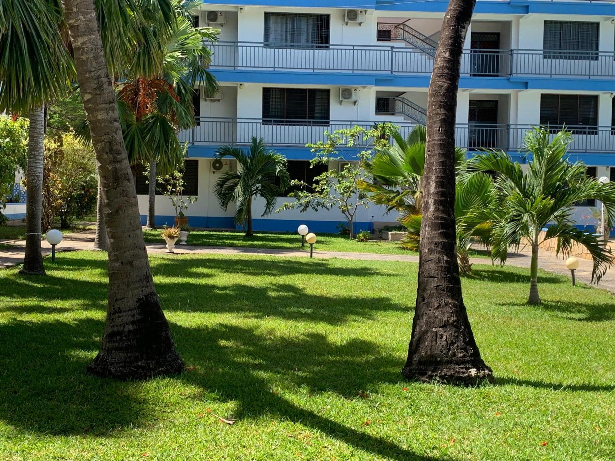 Paradise Resort Apartments Nyali Beach Exterior photo