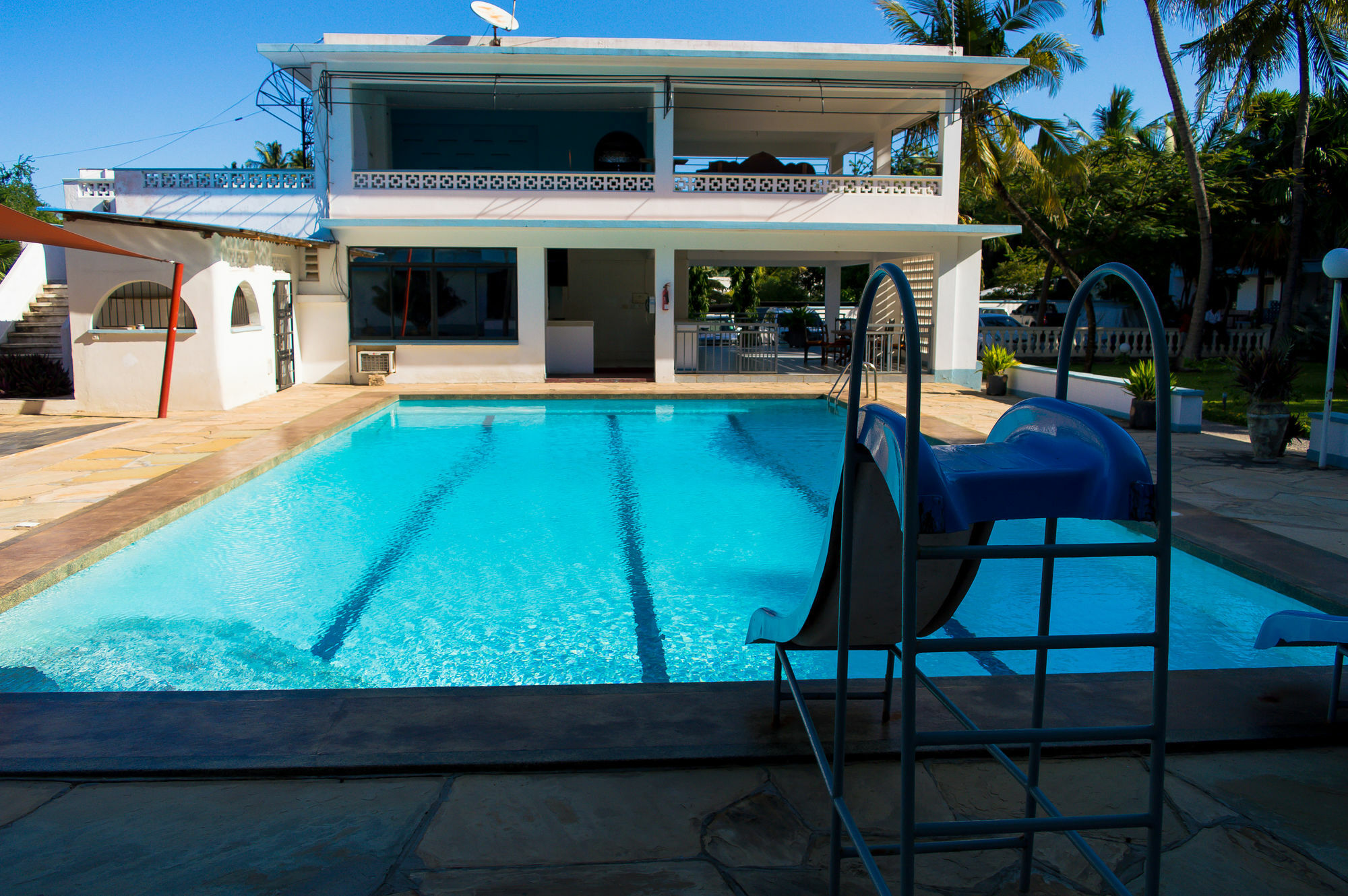 Paradise Resort Apartments Nyali Beach Exterior photo